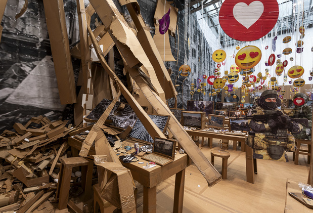 Thomas Hirschhorn Gladstone Gallery New York Focus Slash Paris Thomas Hirschhorn Gladstone Gallery New York Focus Slash Paris