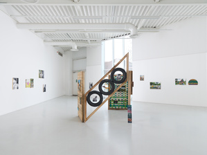 Vue de l’exposition Antoine Bertron, Terrains en partage, Pontault-Combault, 2026