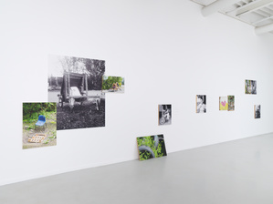 Vue de l’exposition Antoine Bertron, Terrains en partage, Pontault-Combault, 2026