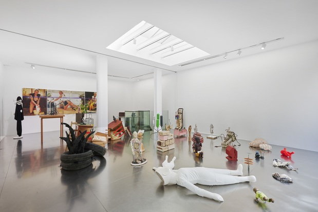 Galerie loevenbruck paris 14 medium
